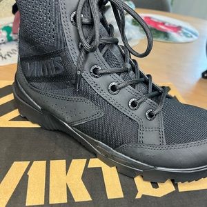 JOHNNY COMBAT VENTED BOOT- men’s 8.5